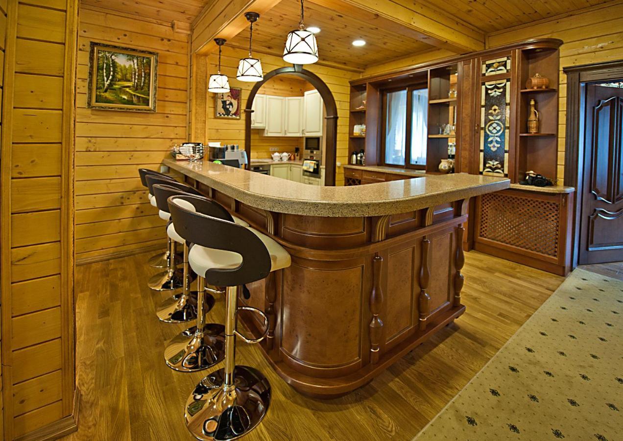Комплекс Відпочинку Goldfіsh Сlub Guest House Babintsy Exterior photo